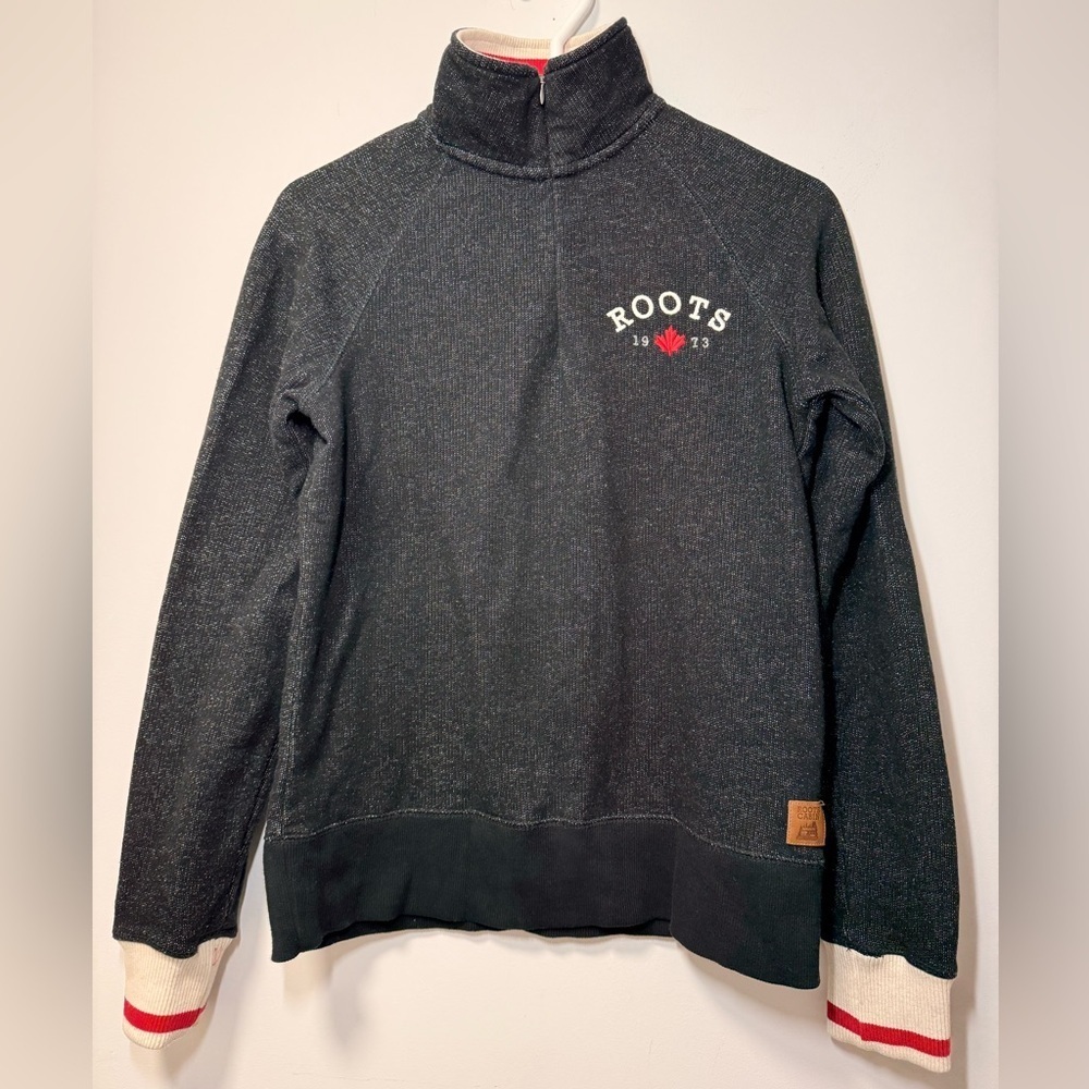 Roots Cabin Fleece Stein Sweatshirt Black Pepper Womens size XS - Picture 3 of 7